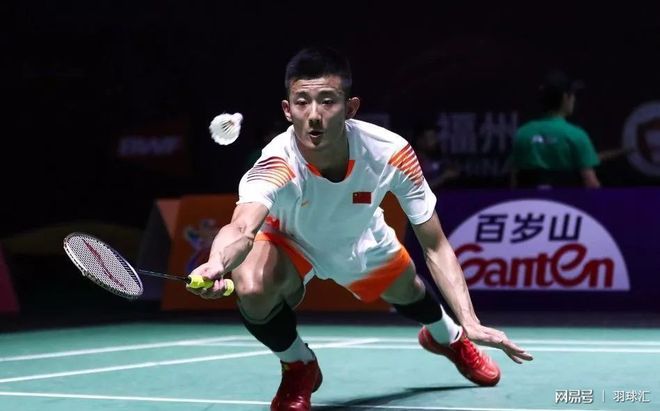 队在攻防两 队在攻防两